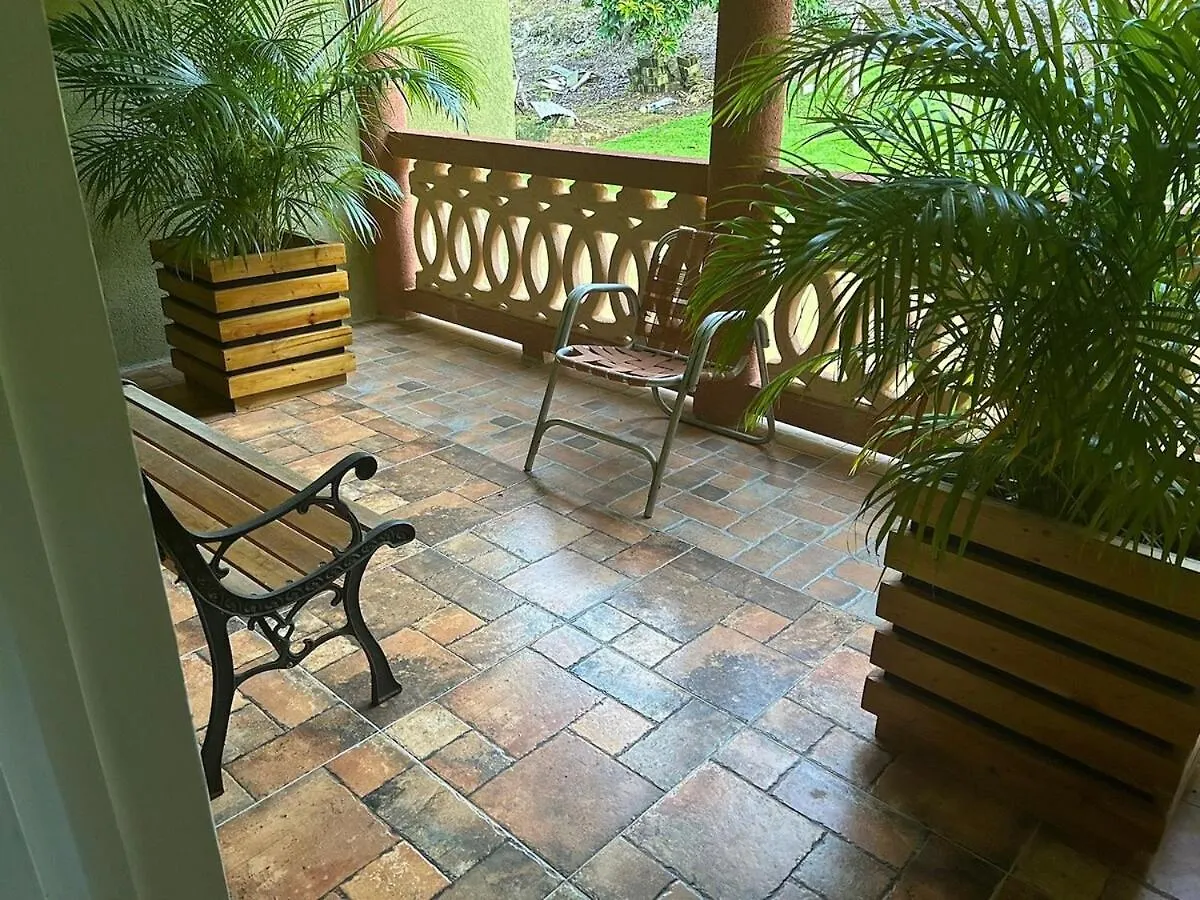 Paradise Palms Estate Newmarket Tatil Evi